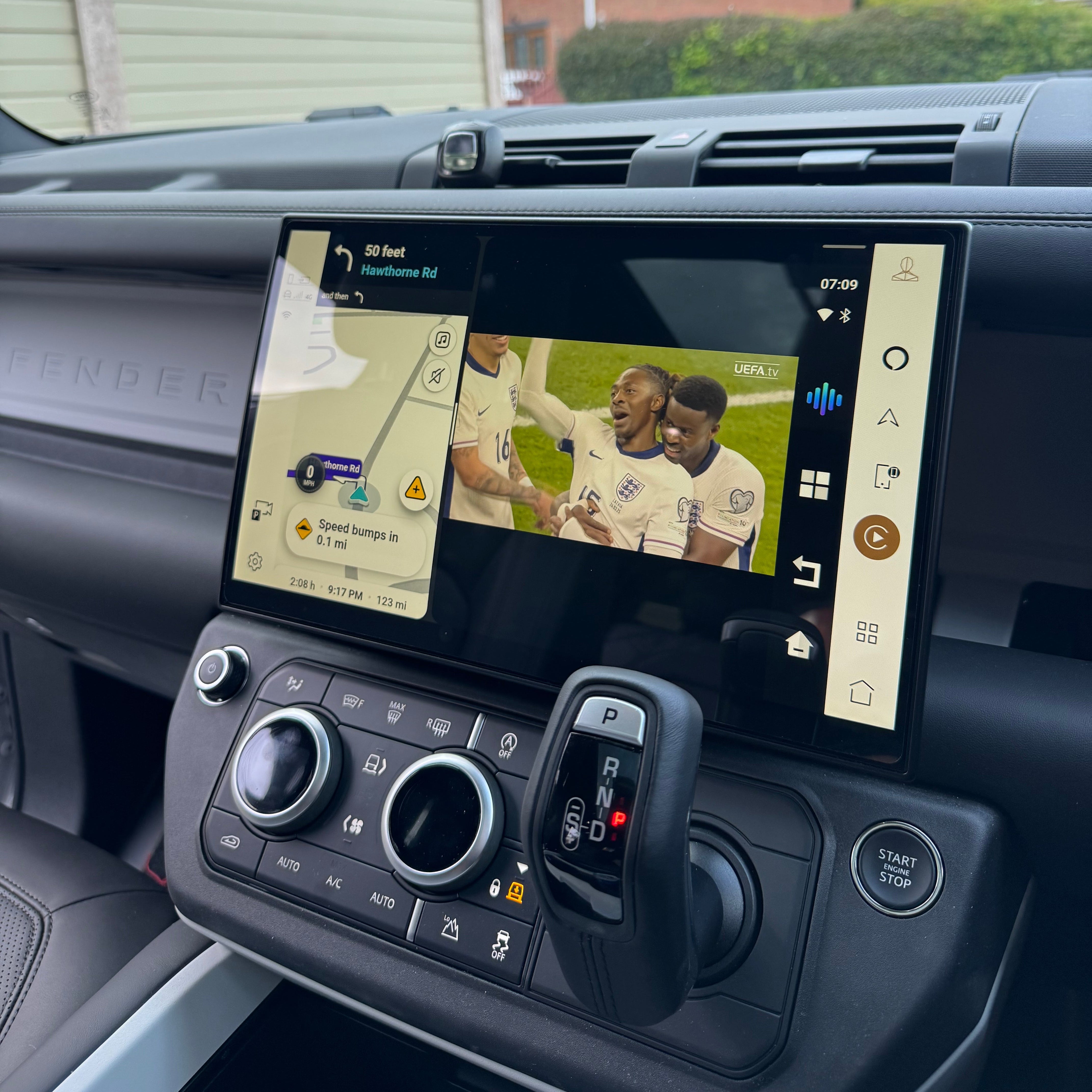 VMC Car Multimedia Box – Stream YouTube & Netflix