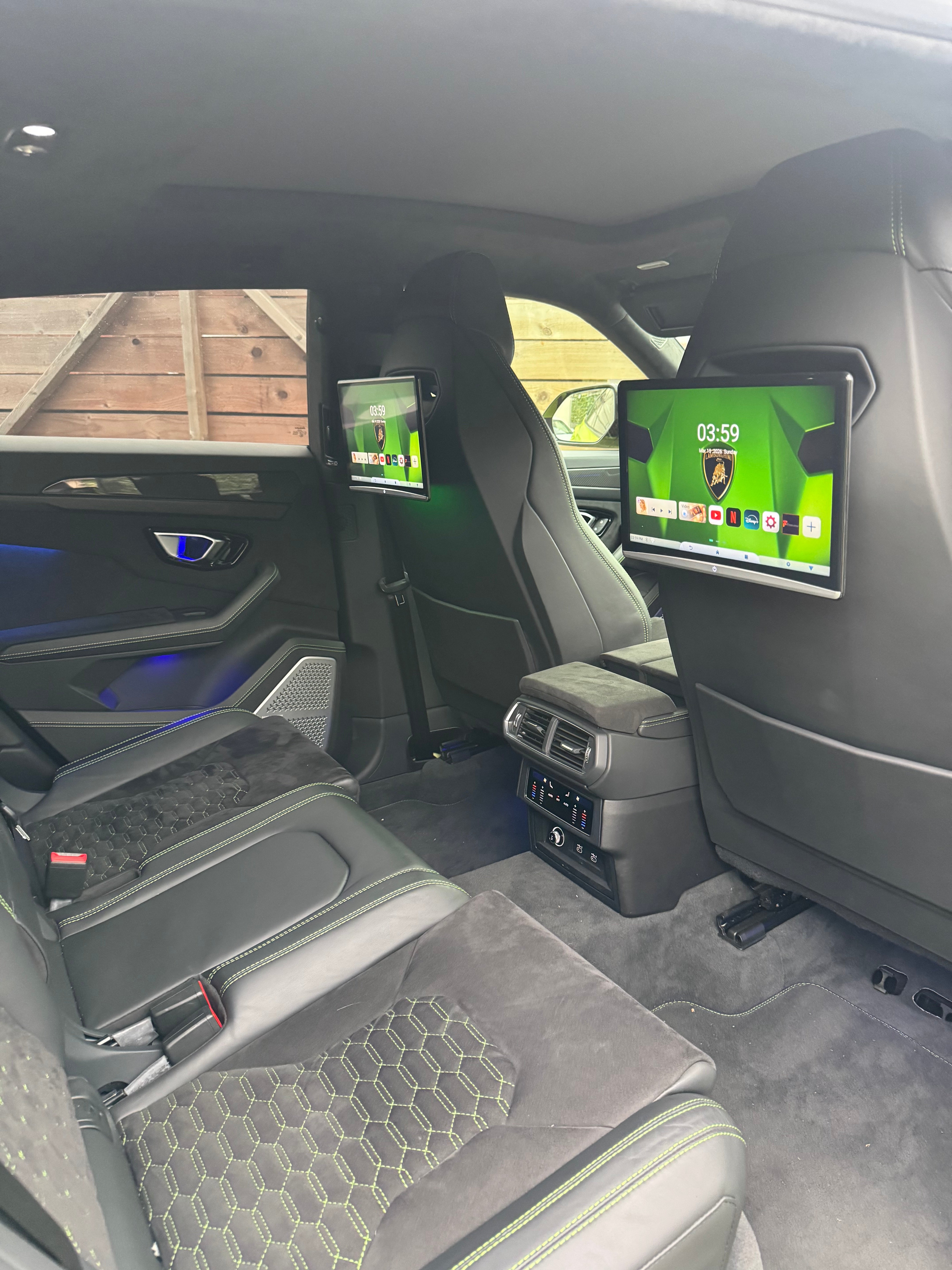 VMC Car Rear Seat Entertainment Screens (RES)